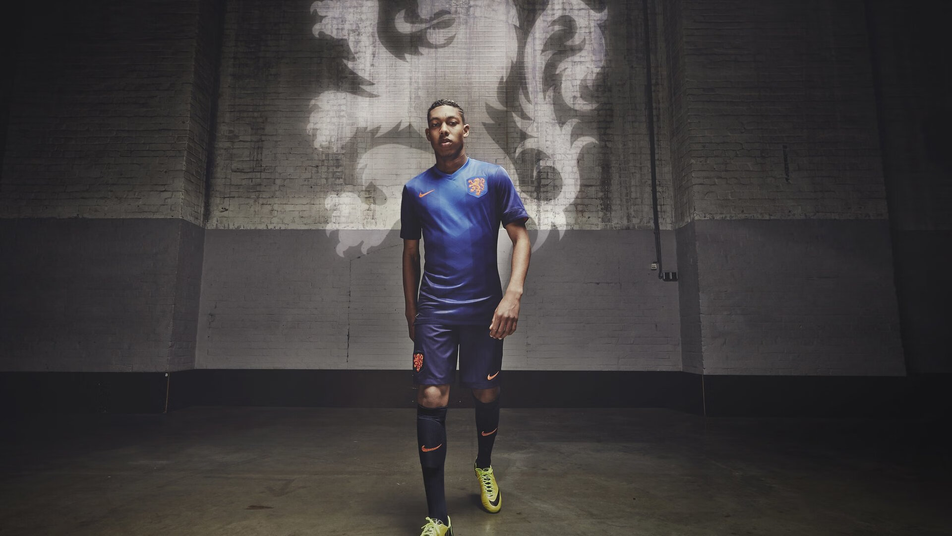 逆转之王，当曼城在牙买加风暴中翻盘，卢卡库在意甲烽火中加冕